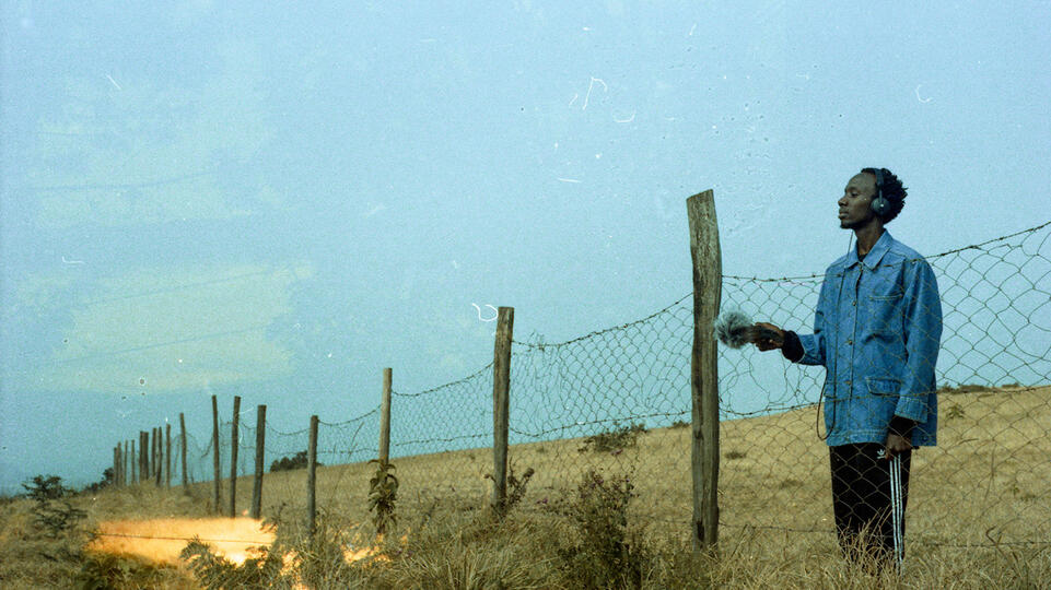 KMRU: Sound Held in the Body