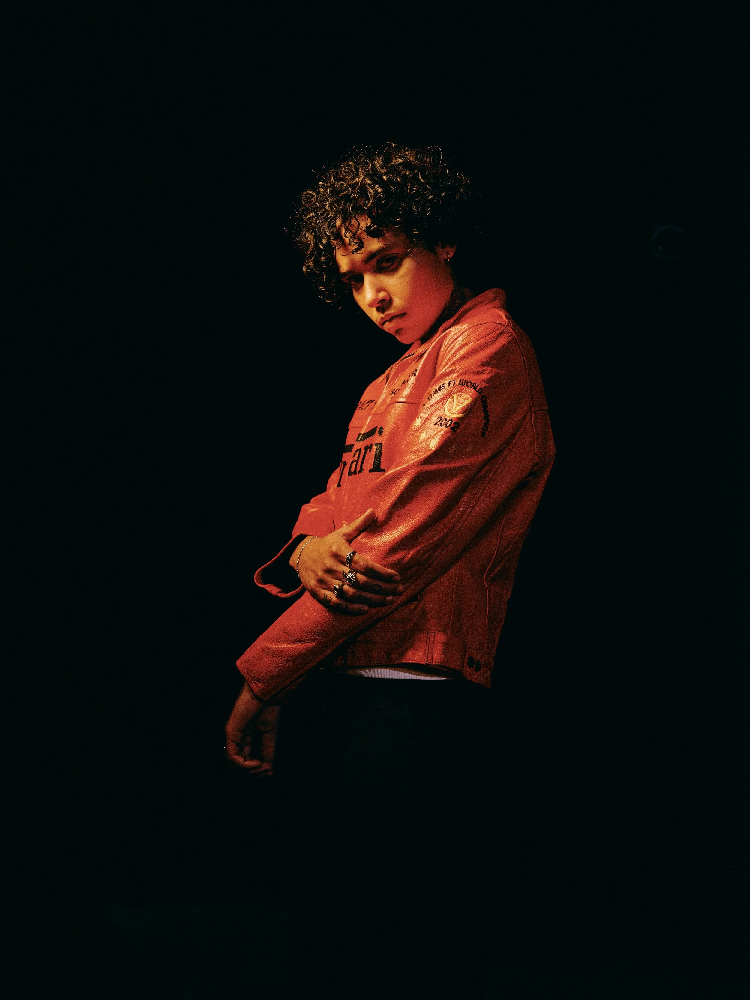 kwn: East London's R&B Voice Is Impossible to Look Away From